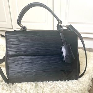 Louis Vuitton Epi Cluny BB Bag